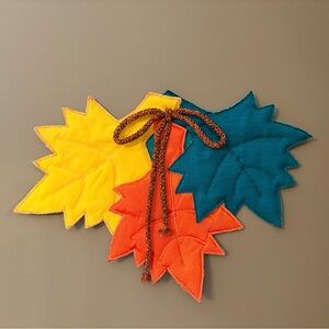 Leaf Decor Hanging Wall Decoration for Fall Autumn Fabric Wall Art Vintage 1990s